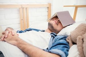 فواید خواب بعد از ظهر برای سلامت بدن و اعصاب