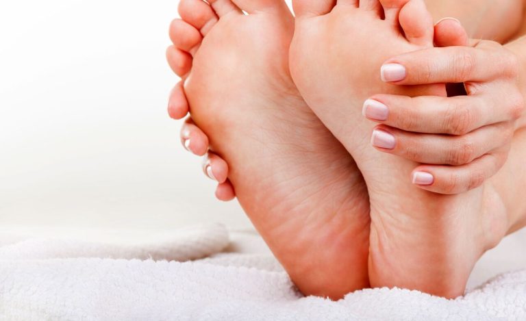 درمان تورم کف و قوزک پا