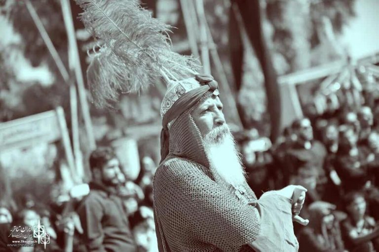 هنرمند نمایشی