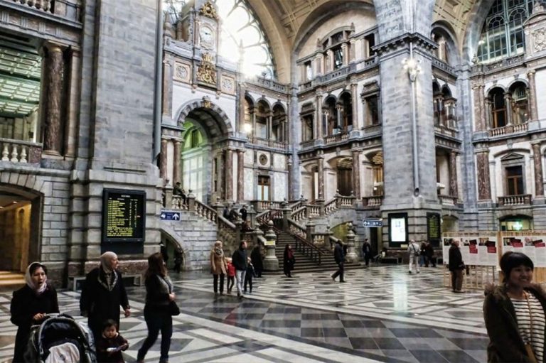 ۵ ایستگاه قطار شگفت‌انگیز