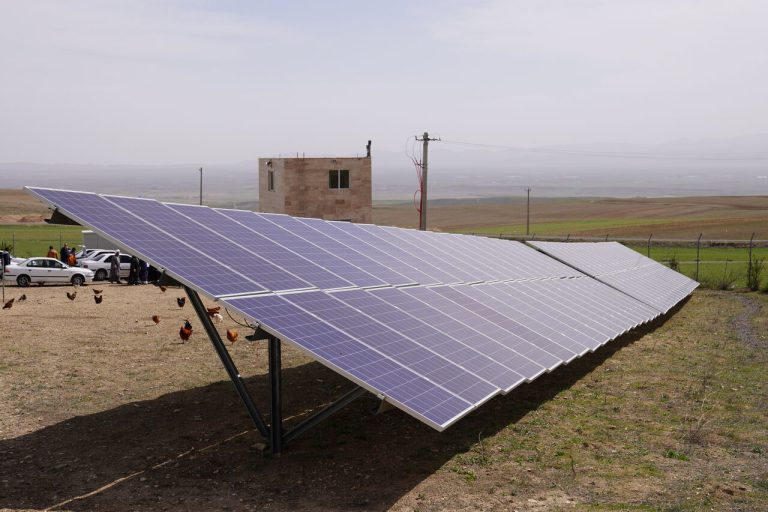 مولدهای خورشیدی