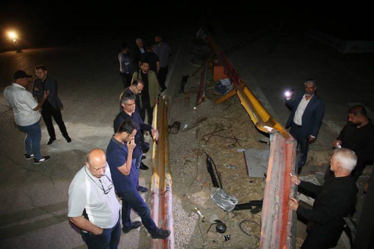 جلسه شبانه در پیست آزادی