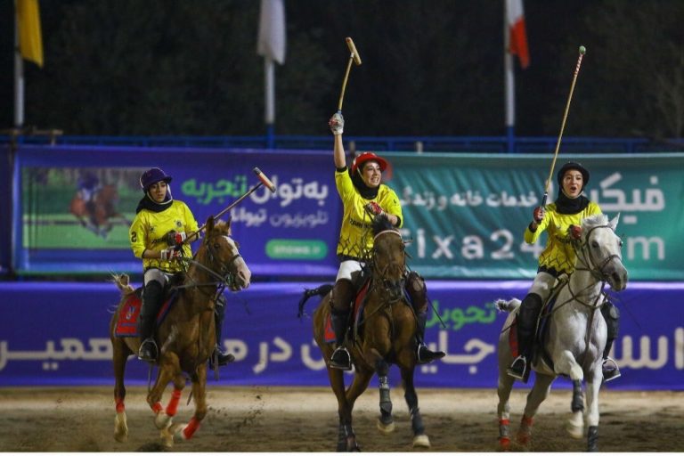 چوگان بانوان