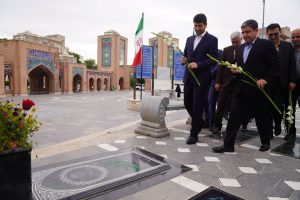 وزیر ارتباطات و فناوری اطلاعات