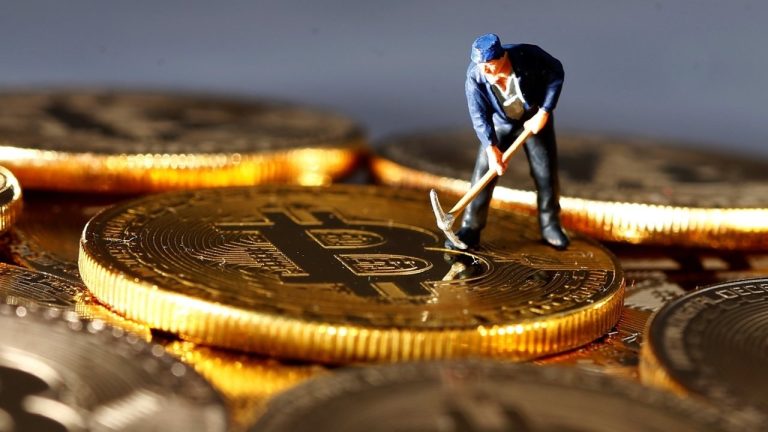 استخراج بیت‌کوین