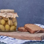 ترشی چغاله بادام