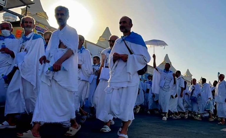 انتقال حجاج ایرانی