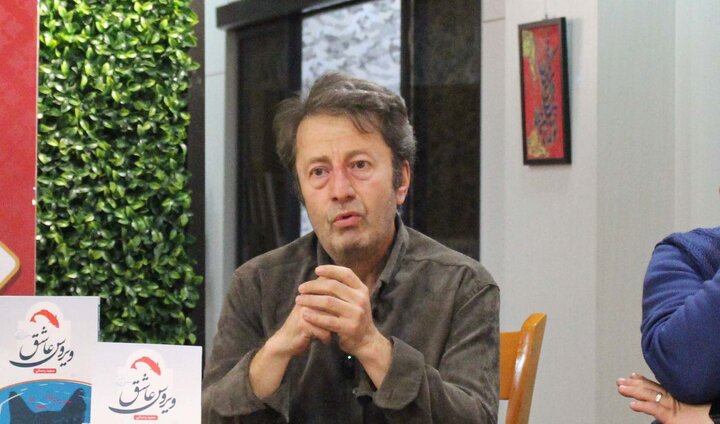«روزگار ملخ»