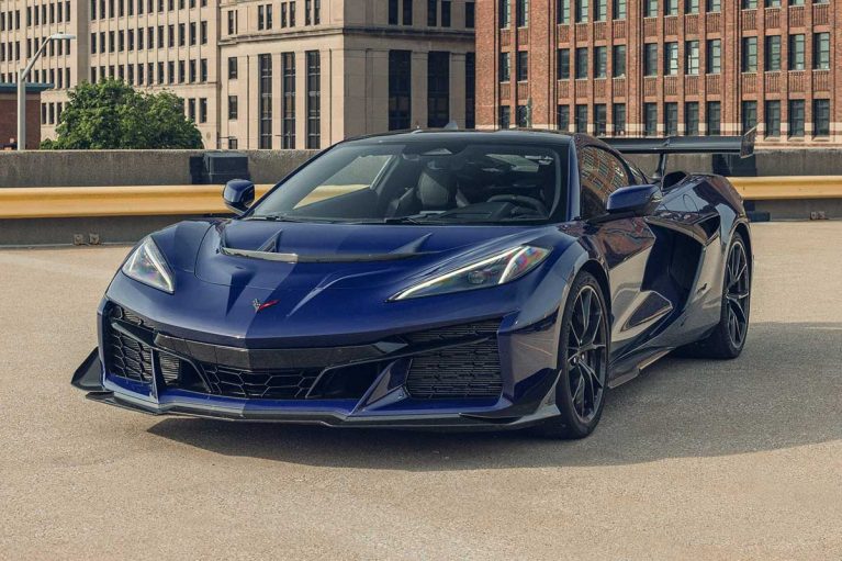 اولین رانندگی با شورلت کوروت ZR1 جدید