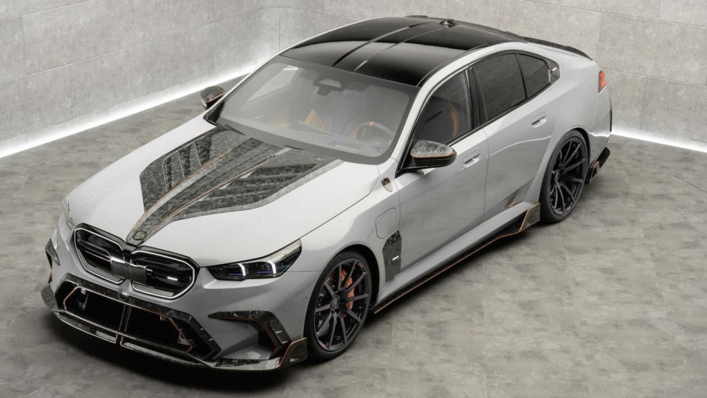 بی ام و M5 منصوری