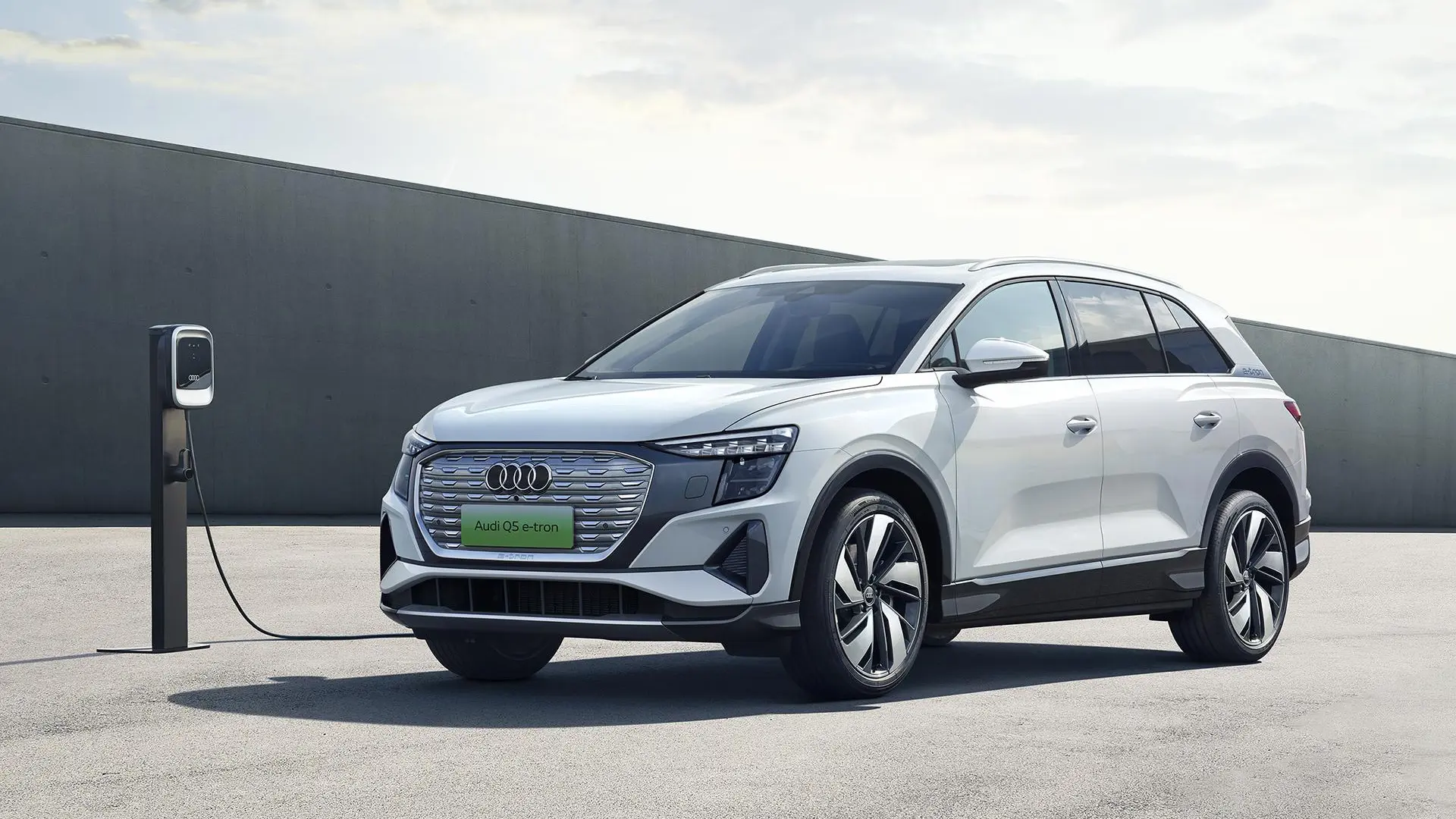 آئودی کیو ۵