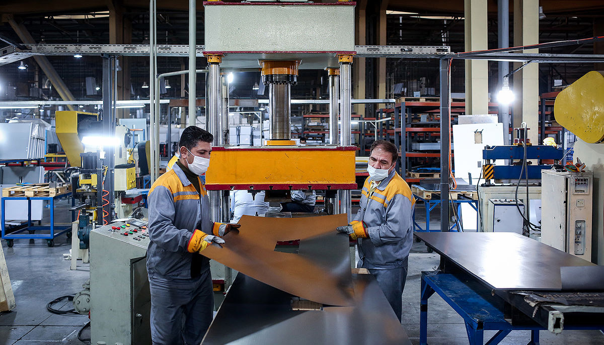 کارگر+کارخانه+لوازم+خانگی