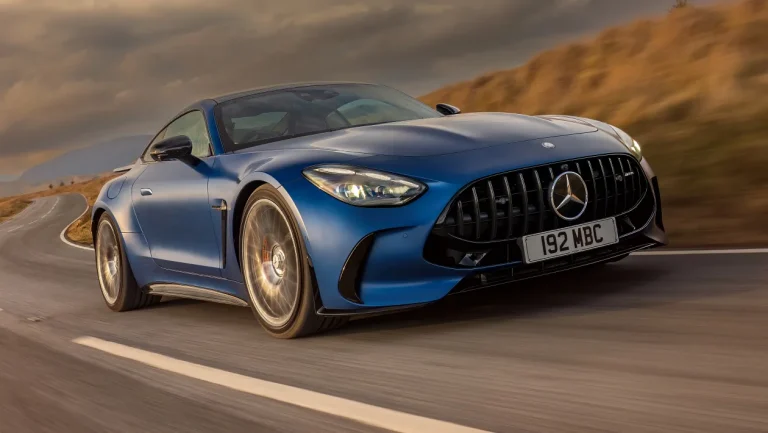 پشت فرمان مرسدس AMG GT63 S E پرفورمنس