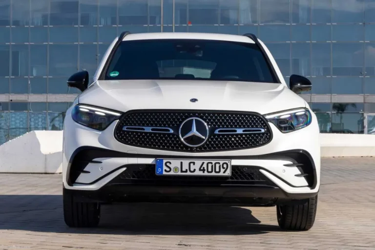 کاهش فروش جهانی مرسدس بنز به خاطر تعرفه‌های دولت ترامپ