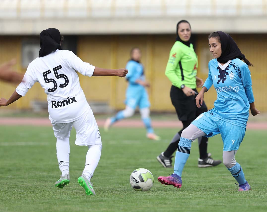 حرف زور در روز روشن!