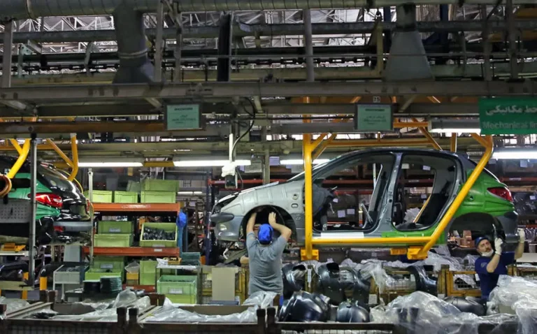 خودروسازان