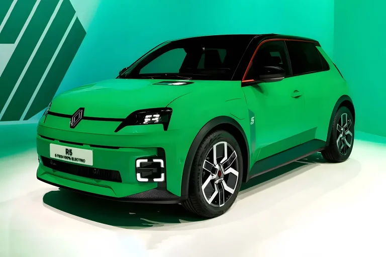 رنو 5 برقی با تیونینگ Delta4x4