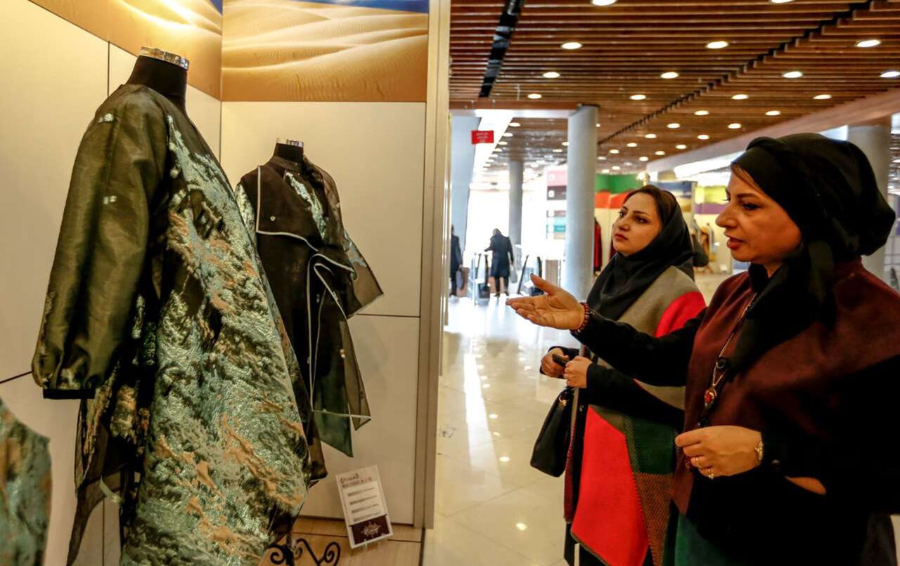 بازار پوشاک