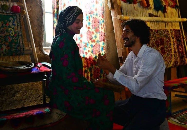 «اتاقک گلی»