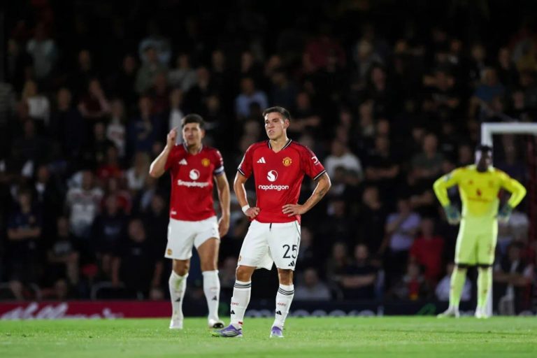 سقوط آزاد منچستریونایتد؛ حذف به دست حریف دسته چهارمی!