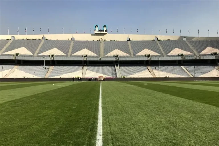 ورزشگاه+آزادی