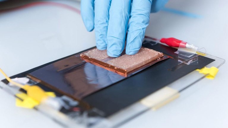 نانوژنراتورهای پوشیدنی ضد باکتری