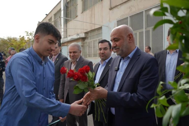 هنرآموز هنرستانی