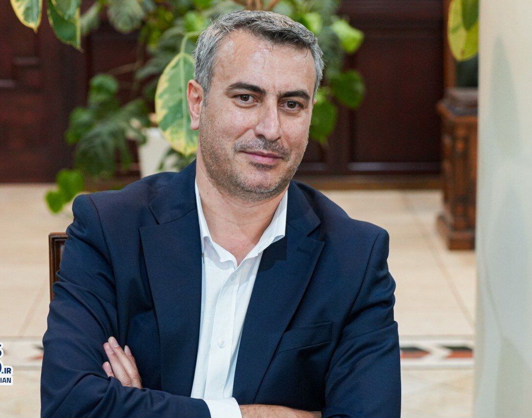 «رامین کاشف آذر»