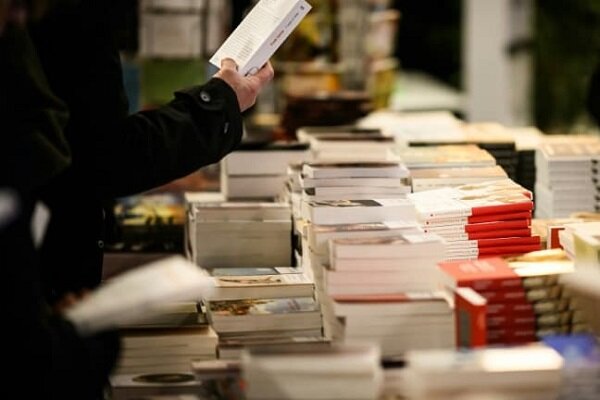 ادبیات پایداری