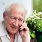 یک جمله بگویم که بدنتان کمی بلرزد؟ حضرت رسول(ص) میفرماید النّاسُ نیامٌ اذا ماتو انتبهوا (مردم در این دنیا خوابند و وقتی میمیرند، از خواب برمیخیزند).