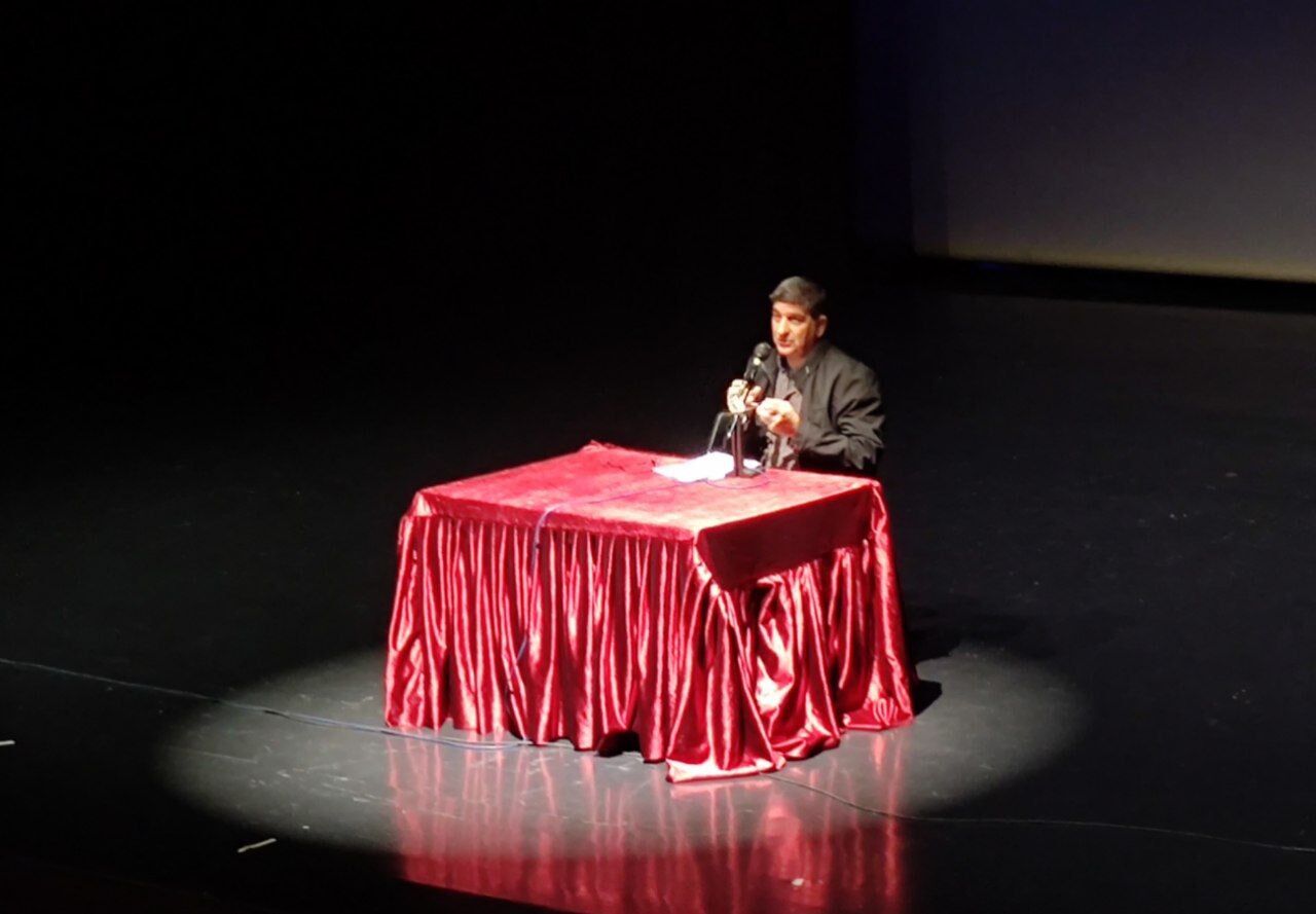 مصطفی مستور