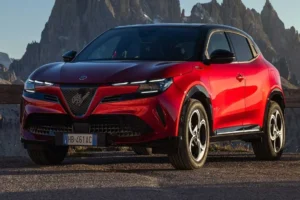 معرفی آلفارومئو جونیور اسپشاله با ظاهر اسپرت‌تر و کابین جذاب‌تر