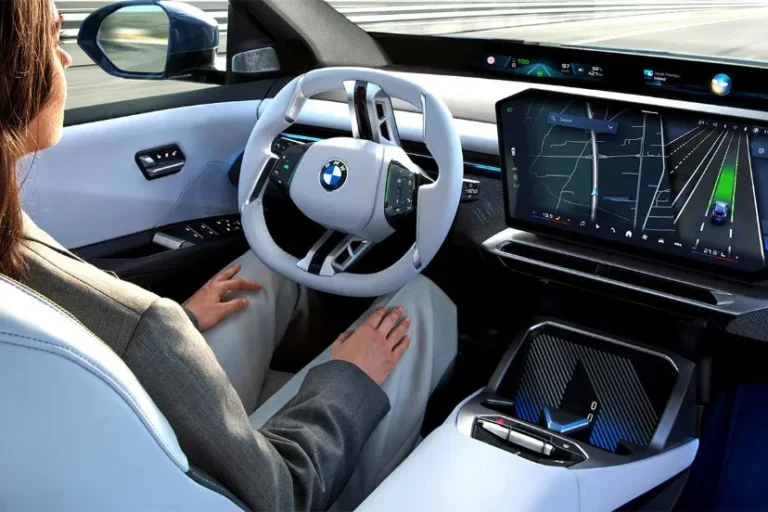 پیروزی بزرگ بی‌ام‌و بر مرسدس با دریافت اولین مجوز رانندگی خودران بین‌المللی