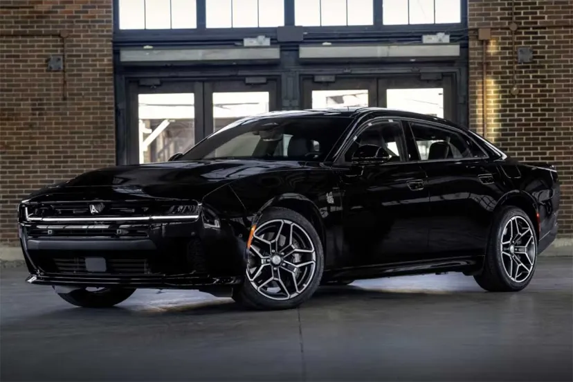 دوج چارجر سیکس‌پک