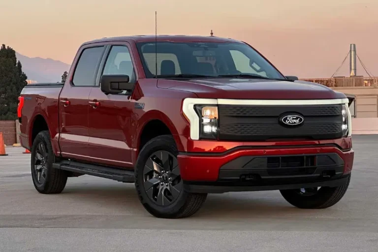 احتمال پایان تولید فورد F150 لایتنینگ به دلیل فروش پایین و زیان سنگین