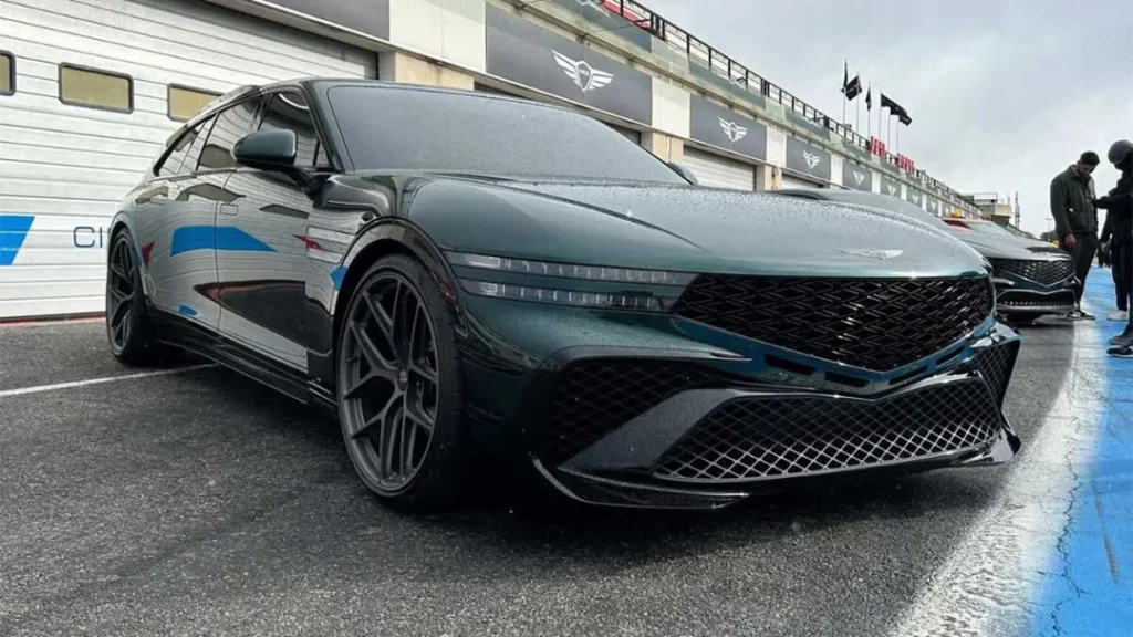 جنسیس G90 وینگ‌بک