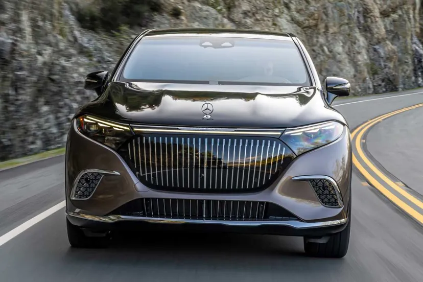 چوب حراج مرسدس به خودروهای برقی خود با تخفیف ۵۰ هزار دلاری!