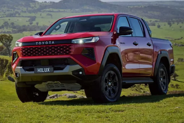 معرفی نسل جدید تویوتا هایلوکس با نسخه برقی و کابین مشابه لندکروزر