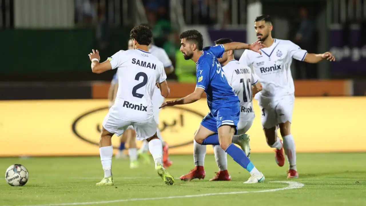 استقلال و ملوان