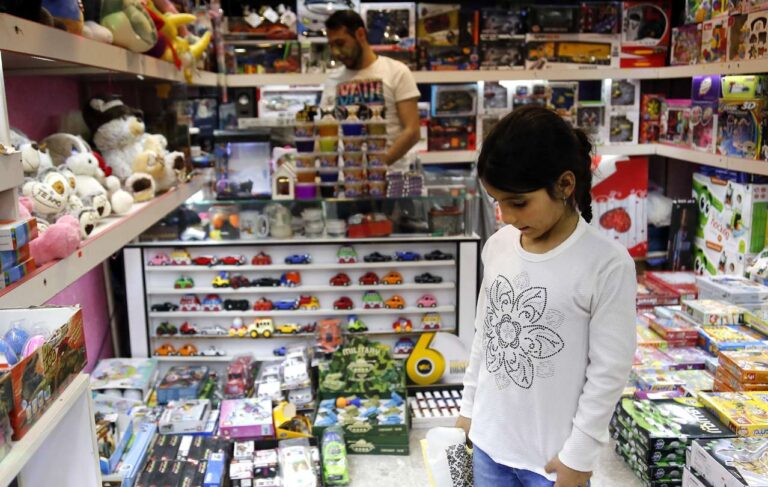 مصرف‌گرایی