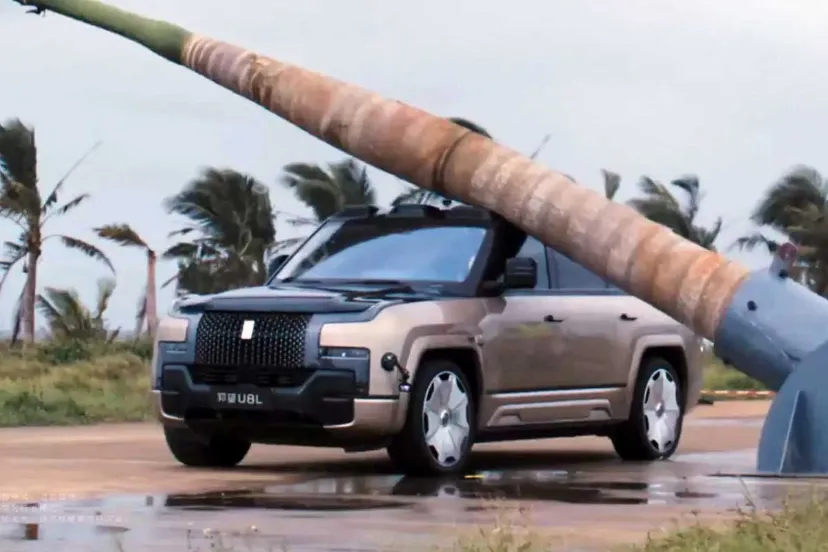 بی‌وای‌دی U8