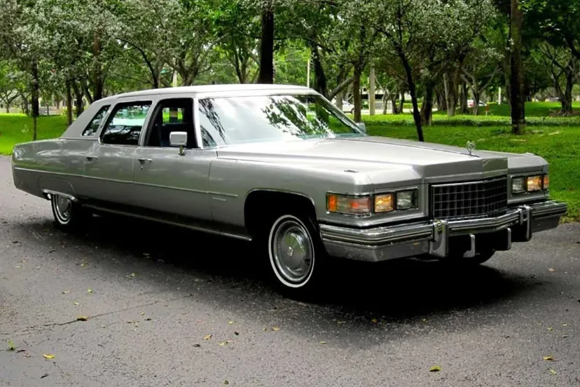 کادیلاک فلیت‌وود