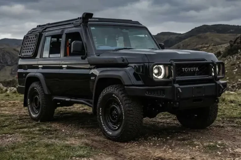 تویوتا لندکروزر