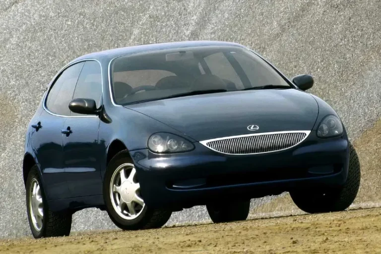 لکسوس لاندائو