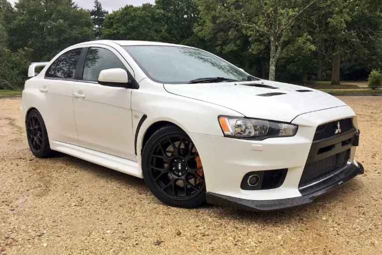 میتسوبیشی لنسر