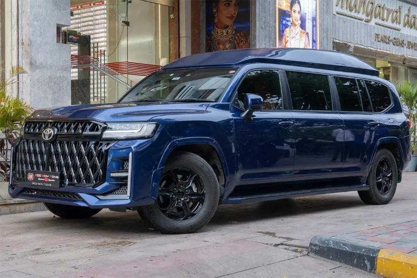 تویوتا لندکروزر