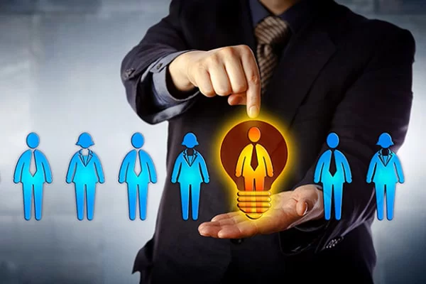 بررسی و ارزیابی عملکرد