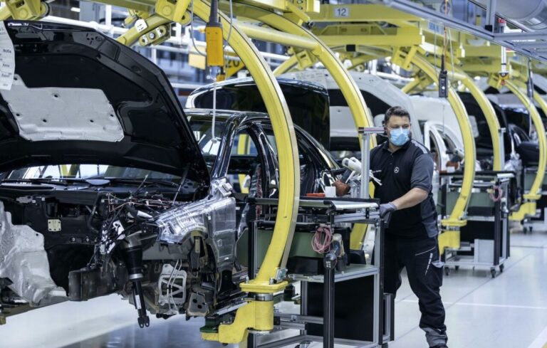 مونتاژکاران