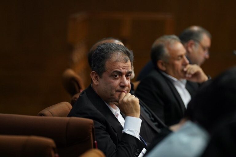 رهنما: اجازه نمی‌دهیم بیگانگان برای ما تصمیم بگیرند