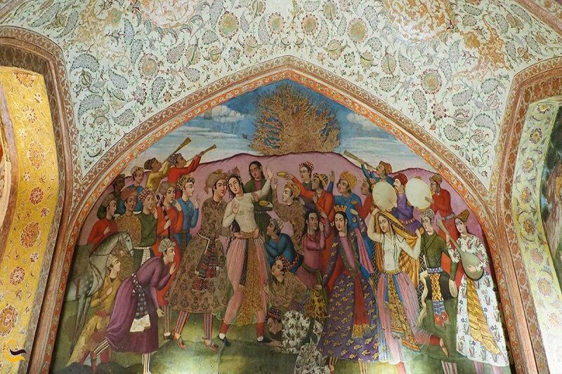 «چهل‌ستون»